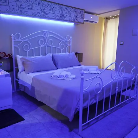 Corte Manzoni Independent Holiday home *